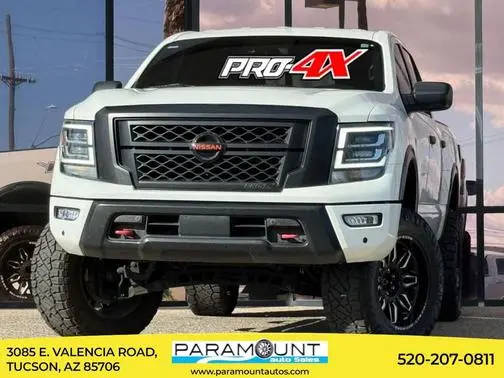 2022 Nissan Titan PRO-4X 4WD photo