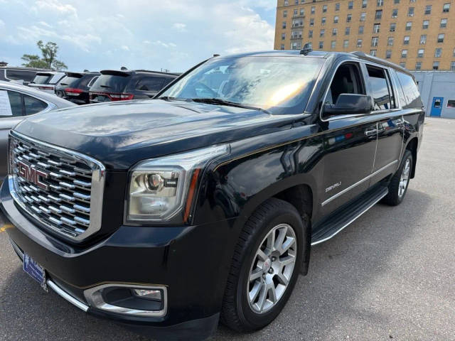 2019 GMC Yukon XL Denali 4WD photo