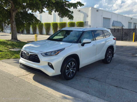 2020 Toyota Highlander XLE AWD photo