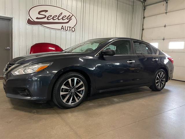 2016 Nissan Altima 2.5 SV FWD photo