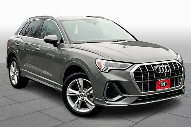 2022 Audi Q3 S line Premium Plus AWD photo