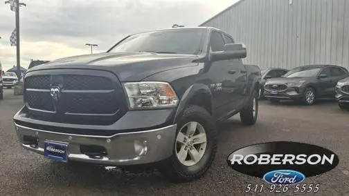 2017 Ram 1500 SLT 4WD photo