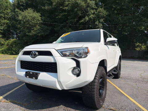 2019 Toyota 4Runner SR5 RWD photo