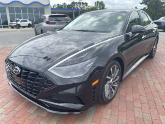 2022 Hyundai Sonata Limited FWD photo
