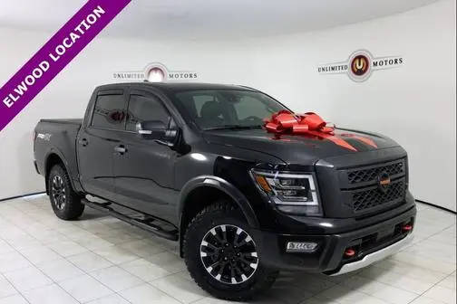 2022 Nissan Titan PRO-4X 4WD photo