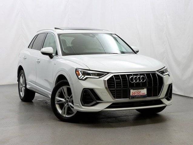 2022 Audi Q3 S line Premium Plus AWD photo