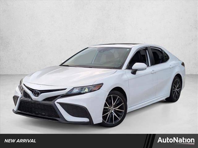 2022 Toyota Camry SE FWD photo
