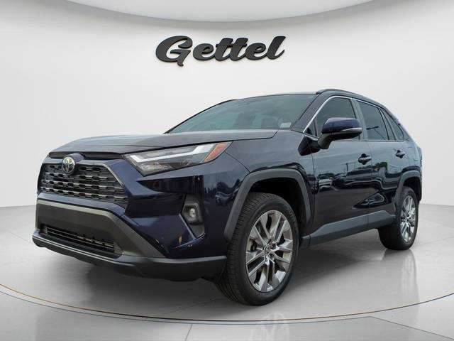 2022 Toyota RAV4 XLE Premium FWD photo