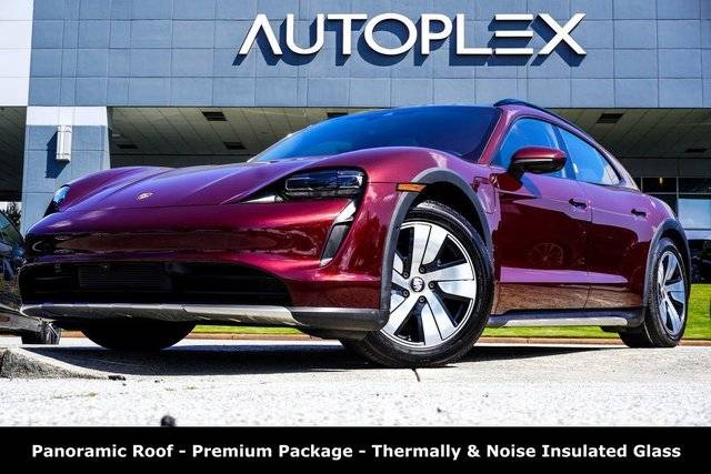 2022 Porsche Taycan 4 AWD photo