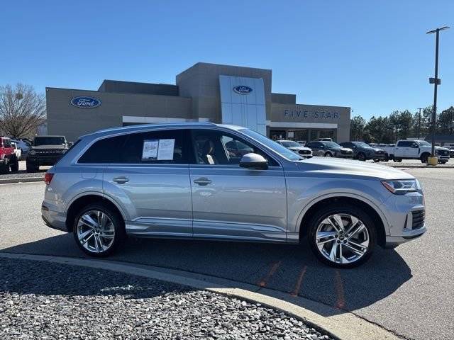 2022 Audi Q7 Premium AWD photo