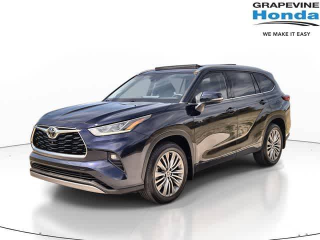 2022 Toyota Highlander Platinum AWD photo