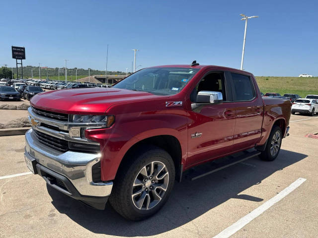 2022 Chevrolet Silverado 1500 LT 4WD photo