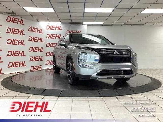 2022 Mitsubishi Outlander SE 4WD photo
