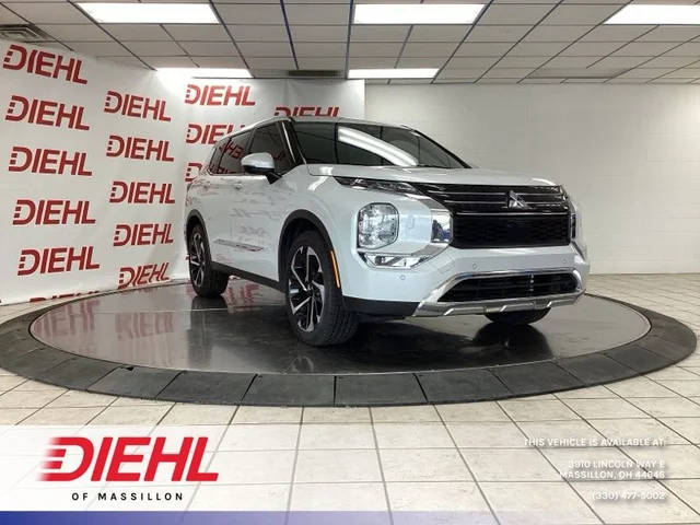 2022 Mitsubishi Outlander SE 4WD photo