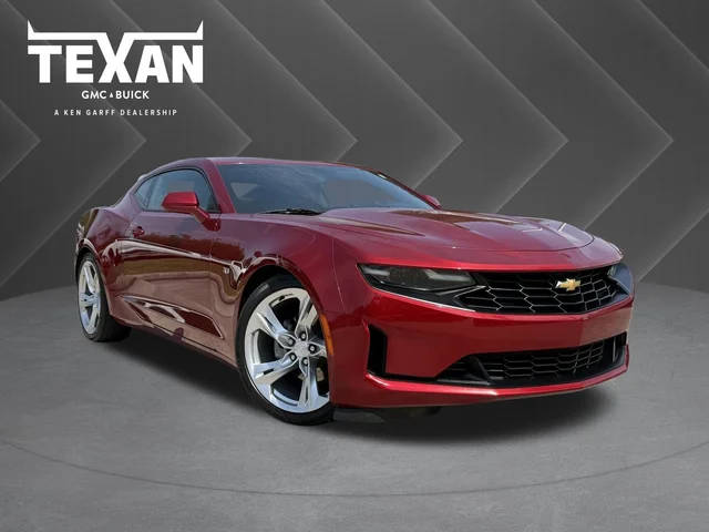2022 Chevrolet Camaro 1LT RWD photo