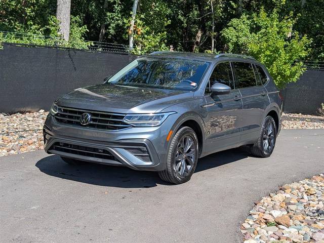 2022 Volkswagen Tiguan SE FWD photo