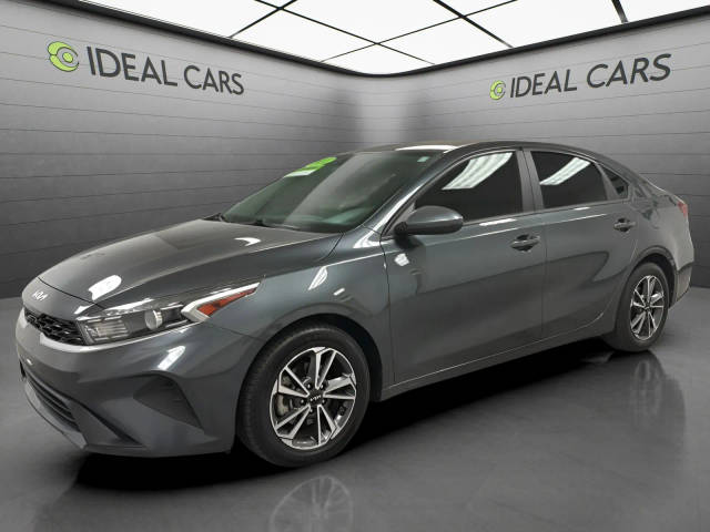 2022 Kia Forte LXS FWD photo
