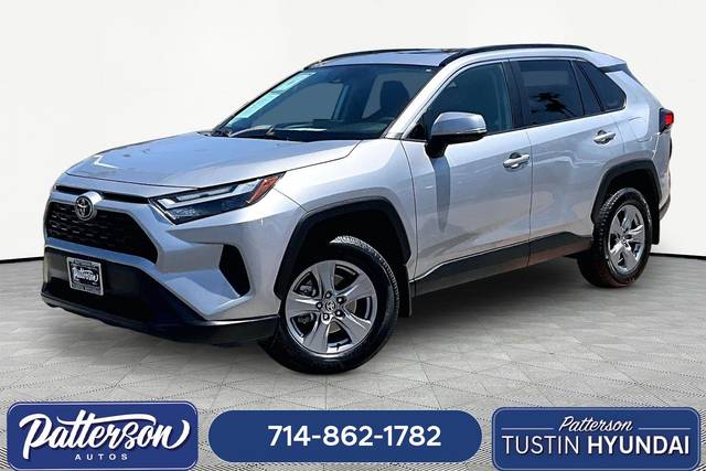 2022 Toyota RAV4 XLE FWD photo
