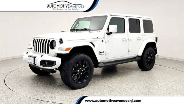 2022 Jeep Wrangler Unlimited Unlimited High Altitude 4WD photo