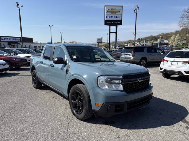 2022 Ford Maverick XLT AWD photo
