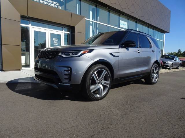 2022 Land Rover Discovery HSE R-Dynamic 4WD photo