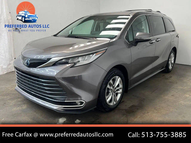 2022 Toyota Sienna Limited AWD photo