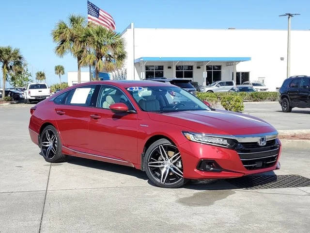 2022 Honda Accord Touring FWD photo