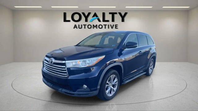 2015 Toyota Highlander LE Plus FWD photo