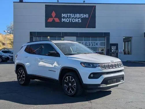 2022 Jeep Compass Latitude 4WD photo