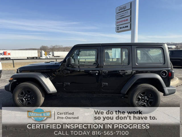 2022 Jeep Wrangler Unlimited Unlimited Sport 4WD photo
