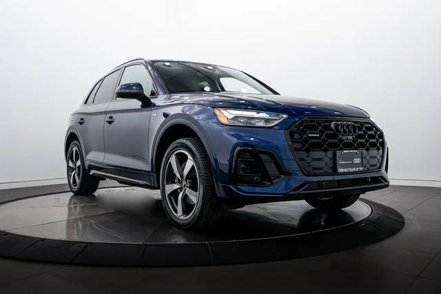 2022 Audi Q5 S line Premium Plus AWD photo