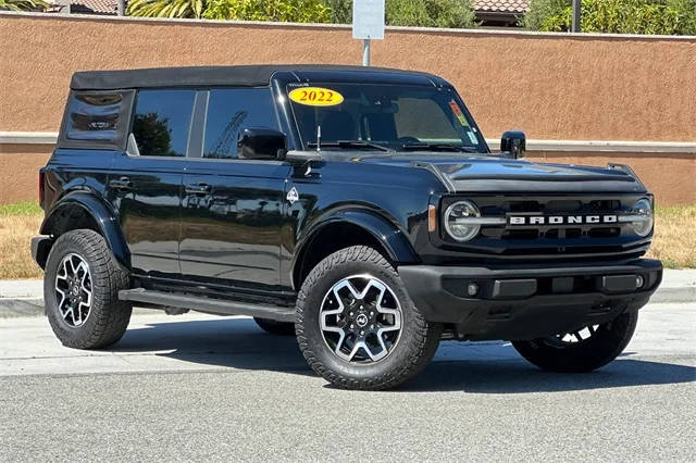 2022 Ford Bronco 4 Door Outer Banks 4WD photo