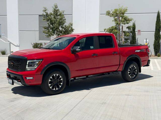 2021 Nissan Titan PRO-4X 4WD photo
