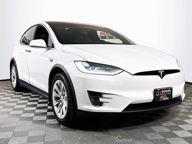 2021 Tesla Model X Long Range Plus AWD photo