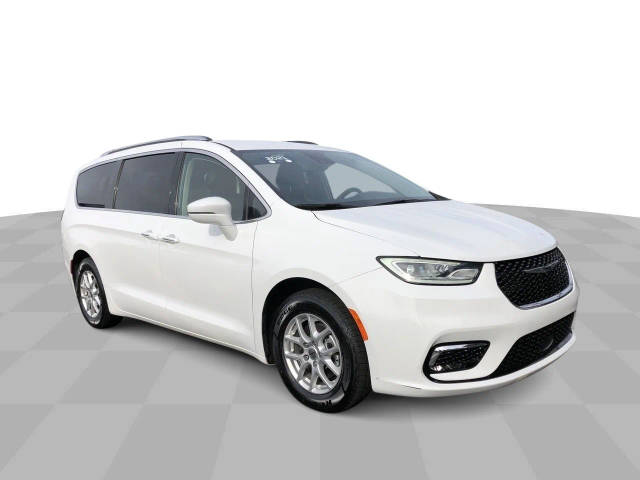 2021 Chrysler Pacifica Minivan Touring L FWD photo