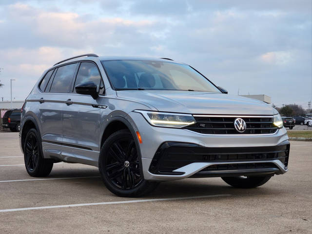 2022 Volkswagen Tiguan SE R-Line Black FWD photo