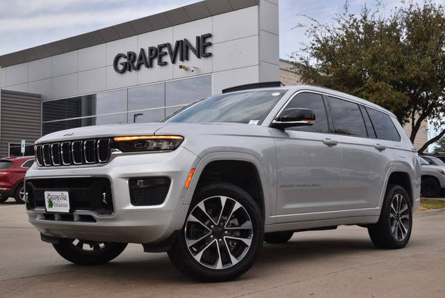 2022 Jeep Grand Cherokee L Overland 4WD photo