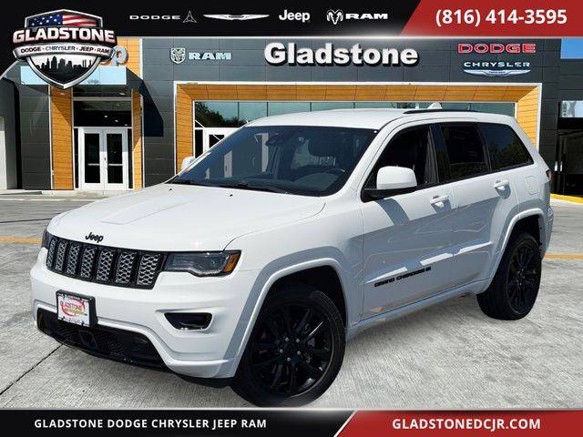 2022 Jeep Grand Cherokee Laredo X 4WD photo