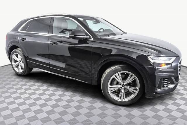 2022 Audi Q8 Premium Plus AWD photo