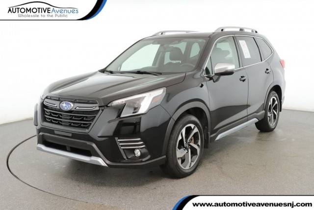 2022 Subaru Forester Touring AWD photo