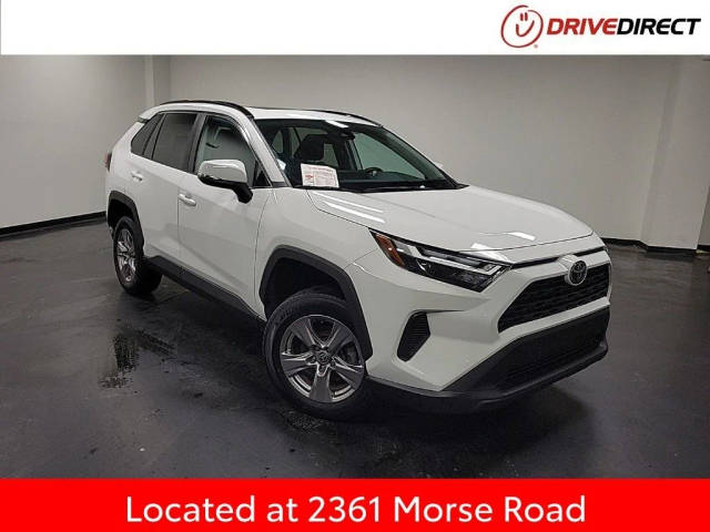 2022 Toyota RAV4 XLE AWD photo