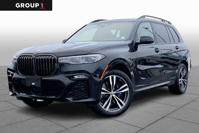 2022 BMW X7 M50i AWD photo
