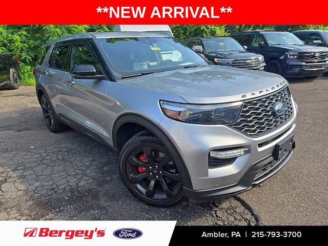 2022 Ford Explorer ST 4WD photo