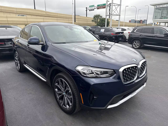 2022 BMW X4 xDrive30i AWD photo