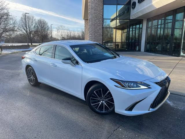 2022 Lexus ES ES 250 AWD photo