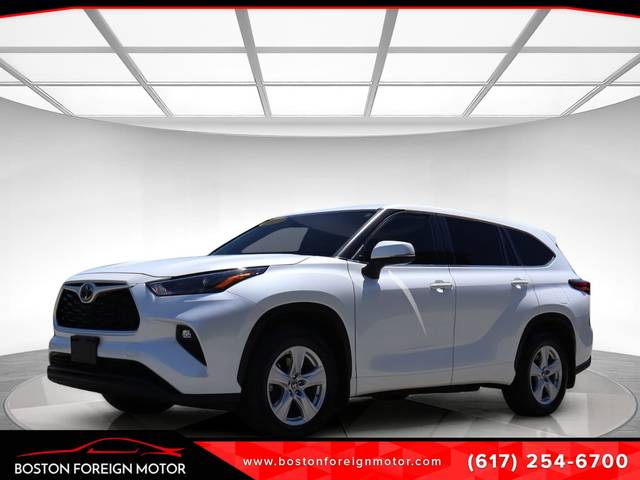 2022 Toyota Highlander LE AWD photo