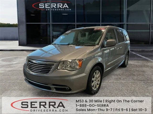 2015 Chrysler Town and Country Touring FWD photo