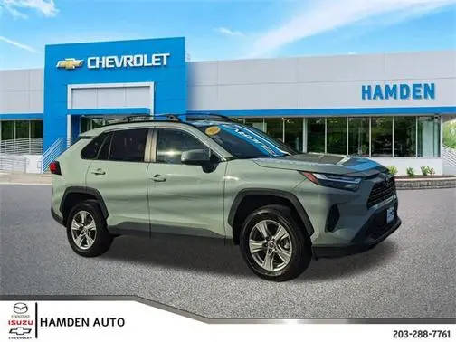 2022 Toyota RAV4 XLE AWD photo