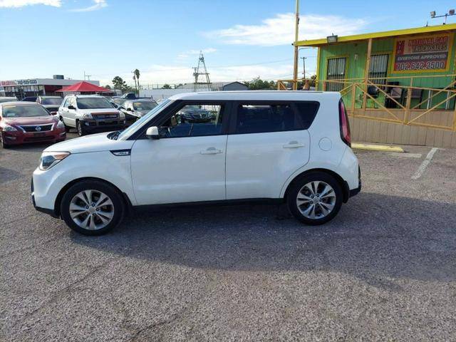 2016 Kia Soul + FWD photo