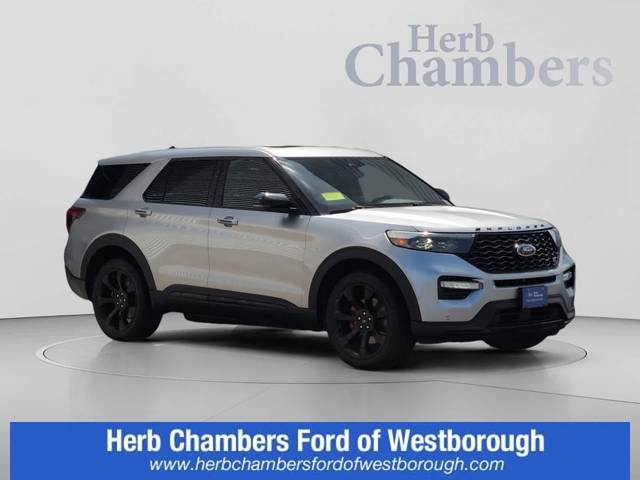 2022 Ford Explorer ST 4WD photo